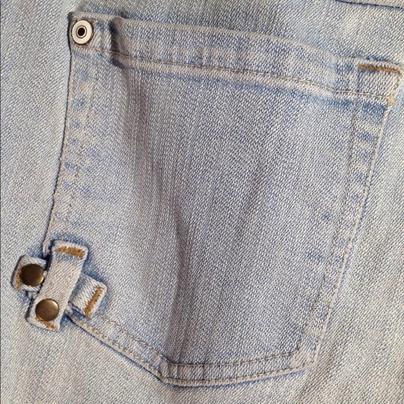 FINAL MARKDOWN Junior' no boundaries Distressed Blue Jeans 9 - Picture 6 of 8